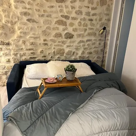 Modern Mini Flat In Center Апартаменты