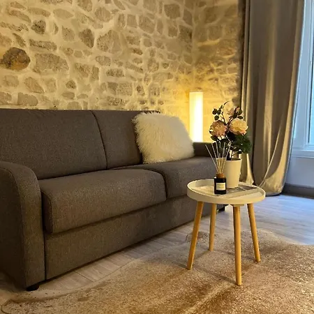 Modern Mini Flat In Center